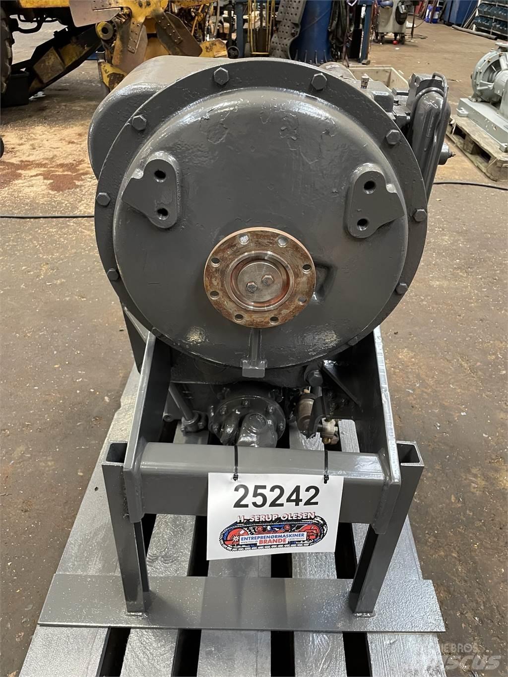 ZF 3WG-180 transmission Menjalnik