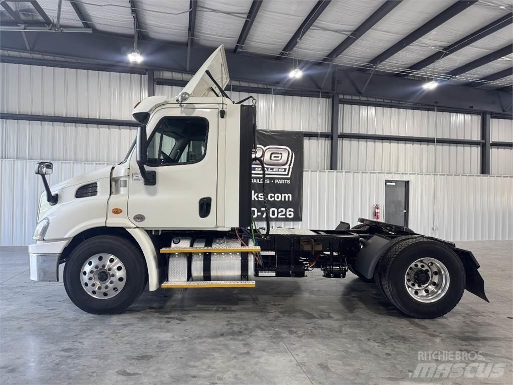 Freightliner CA113 Vlačilci