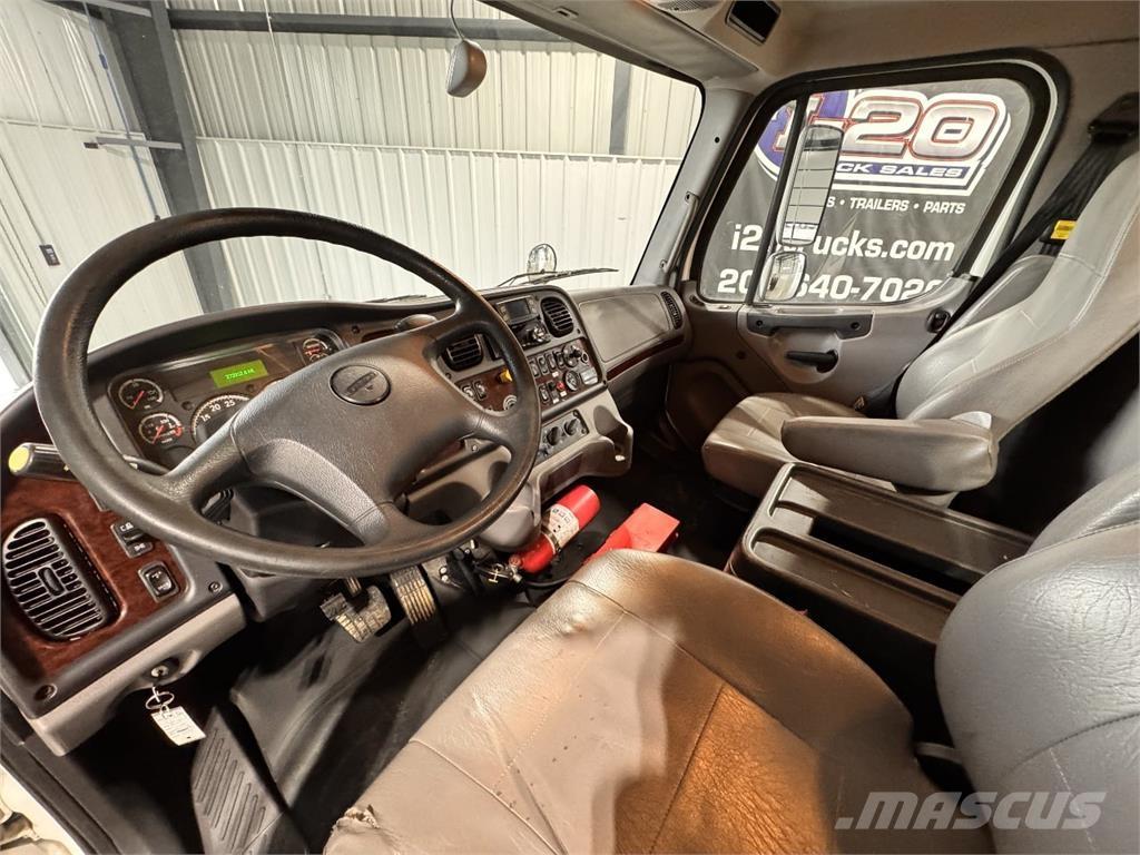 Freightliner M2 Tovornjaki-šasije