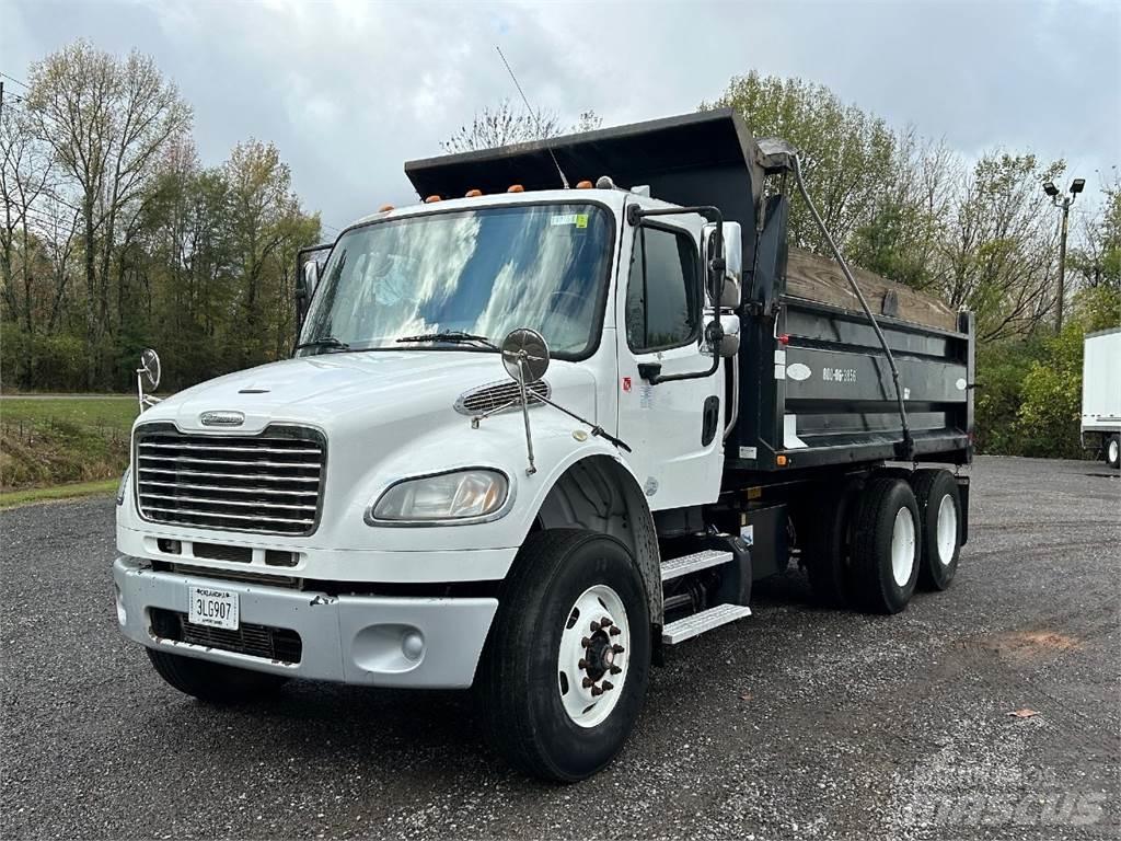 Freightliner M2 106 Kiper tovornjaki