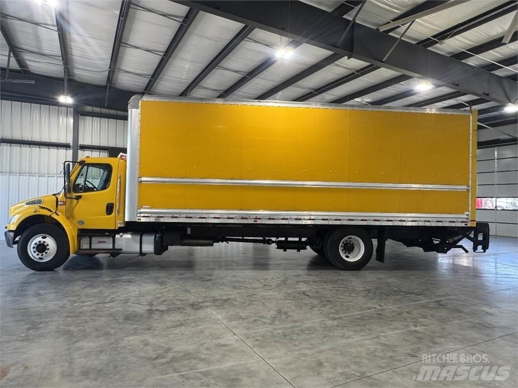 Freightliner M2 106 Tovornjaki zabojniki