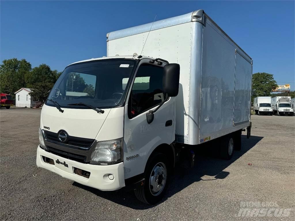 Hino 195 Tovornjaki zabojniki