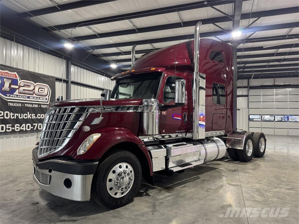 International LS532 Vlačilci