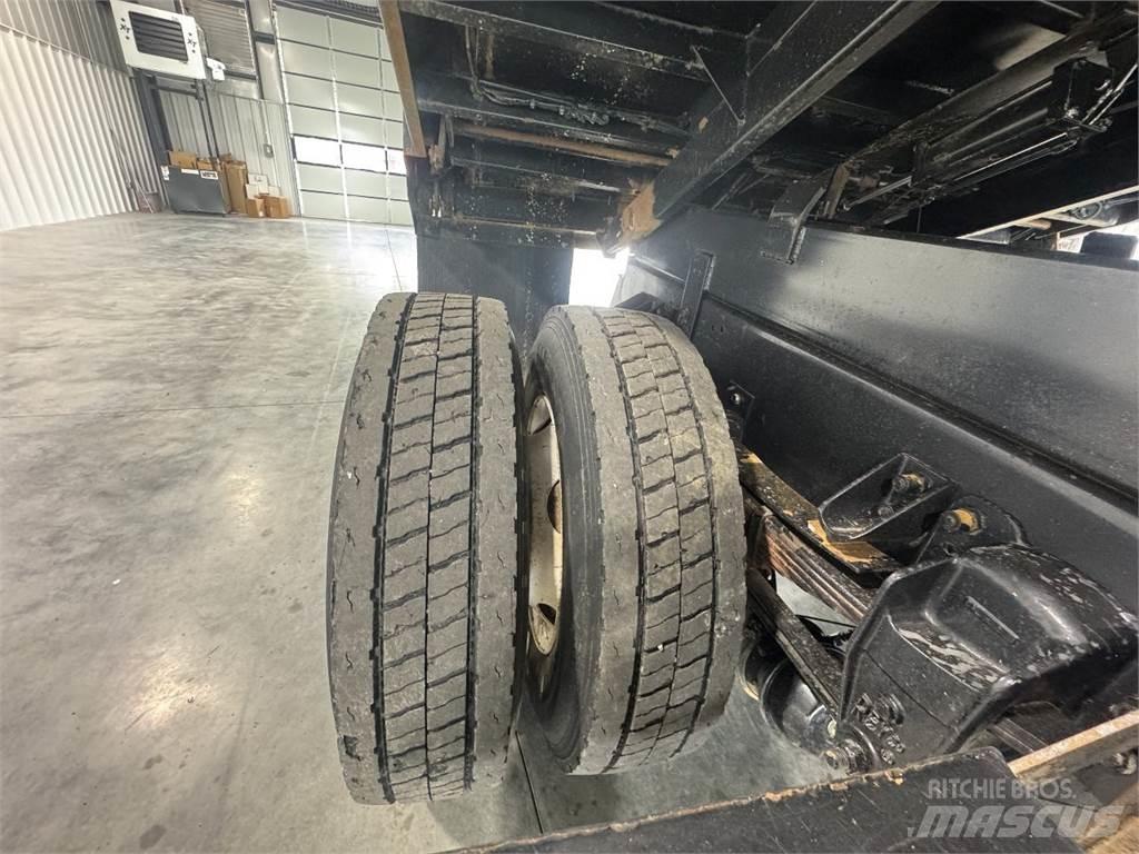Kenworth T300 Kiper tovornjaki