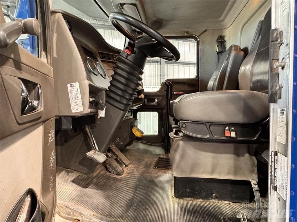 Kenworth T370 Tovornjaki s kesonom/platojem