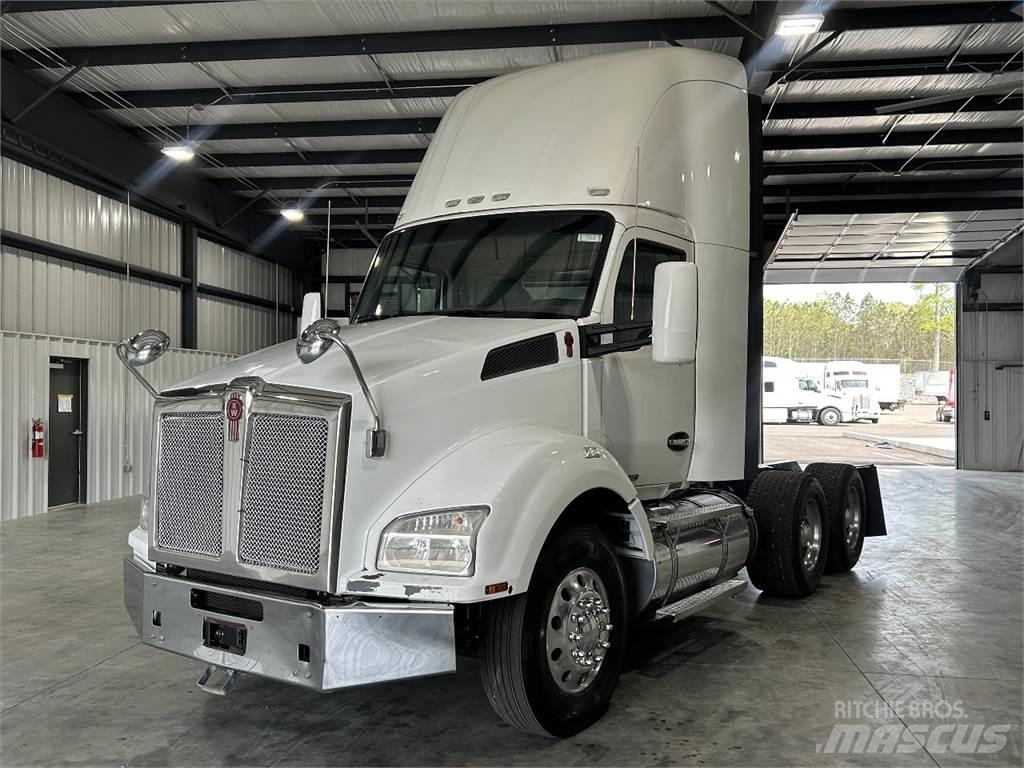 Kenworth T880 Vlačilci