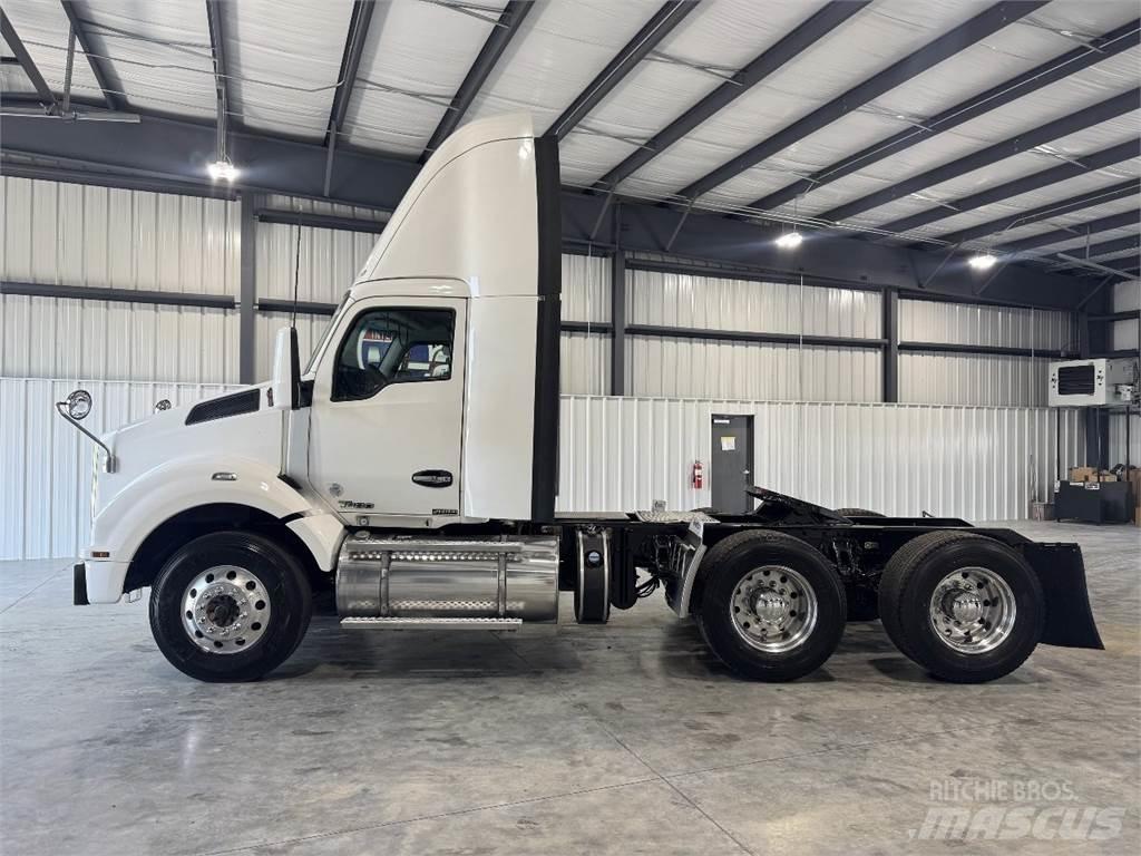 Kenworth T880 Vlačilci