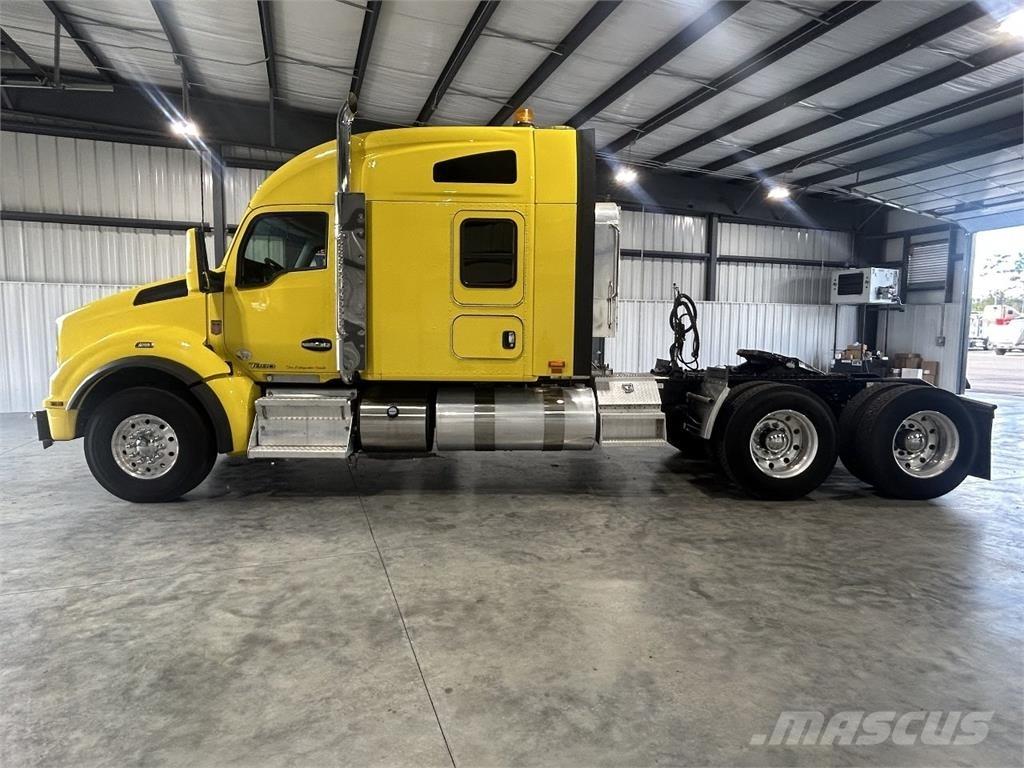 Kenworth T880 Vlačilci