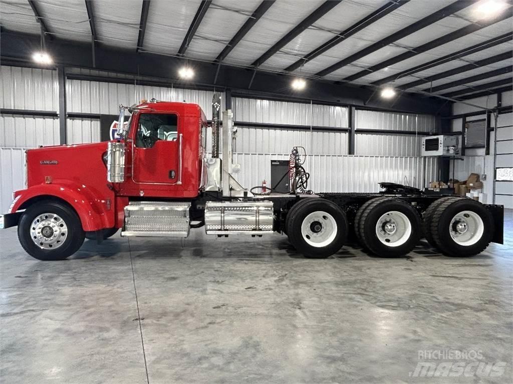 Kenworth W900L Vlačilci
