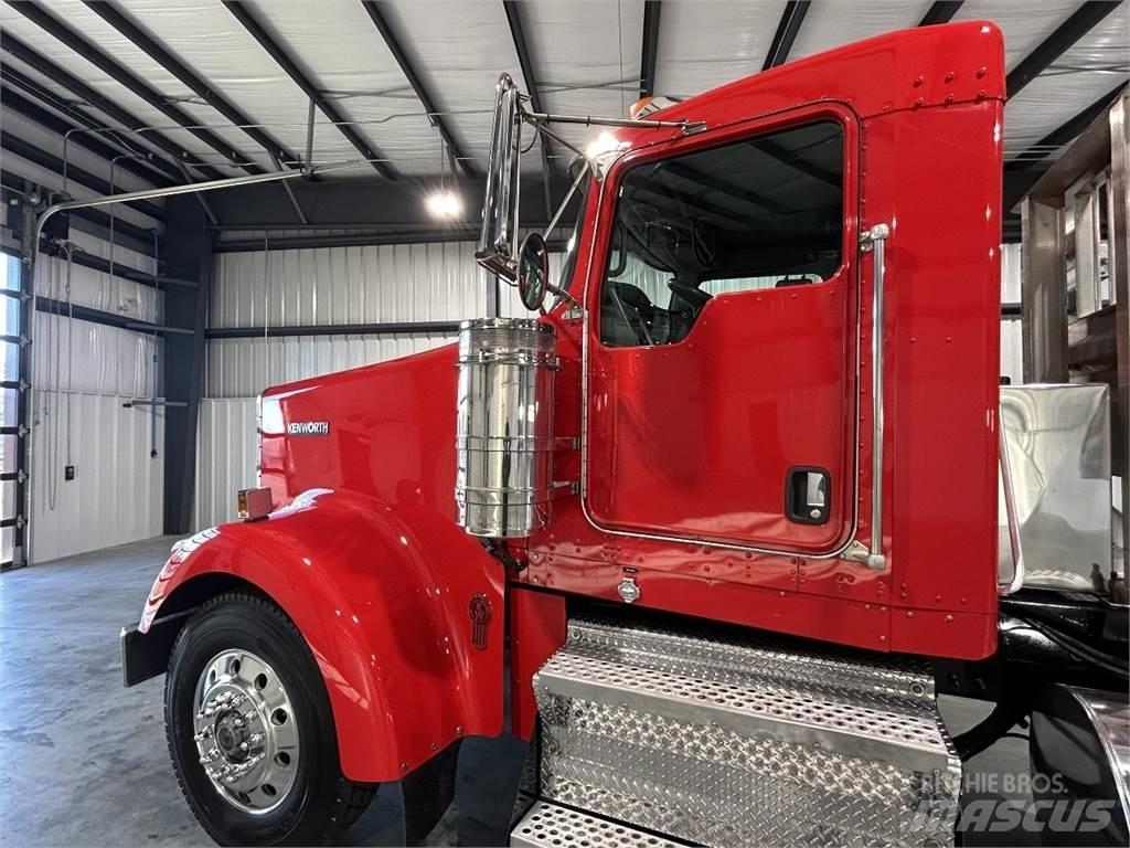 Kenworth W900L Vlačilci