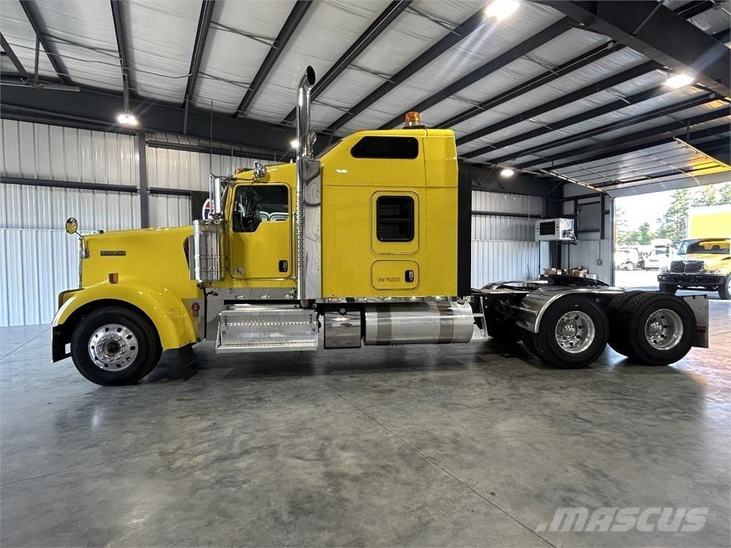 Kenworth W900L Vlačilci
