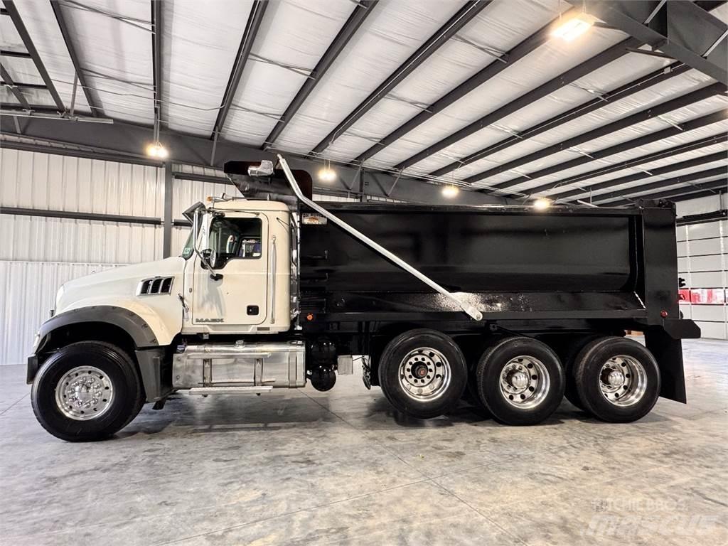 Mack GU713 Kiper tovornjaki