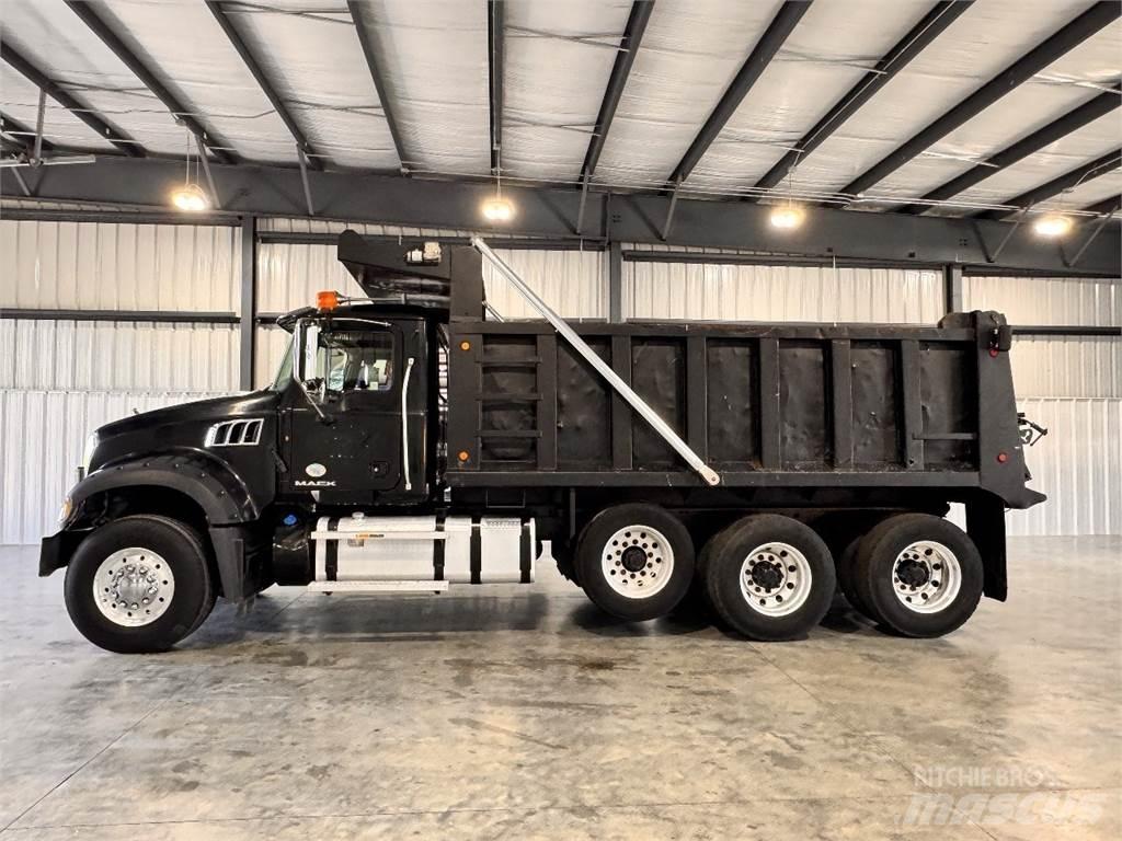Mack GU713 Kiper tovornjaki