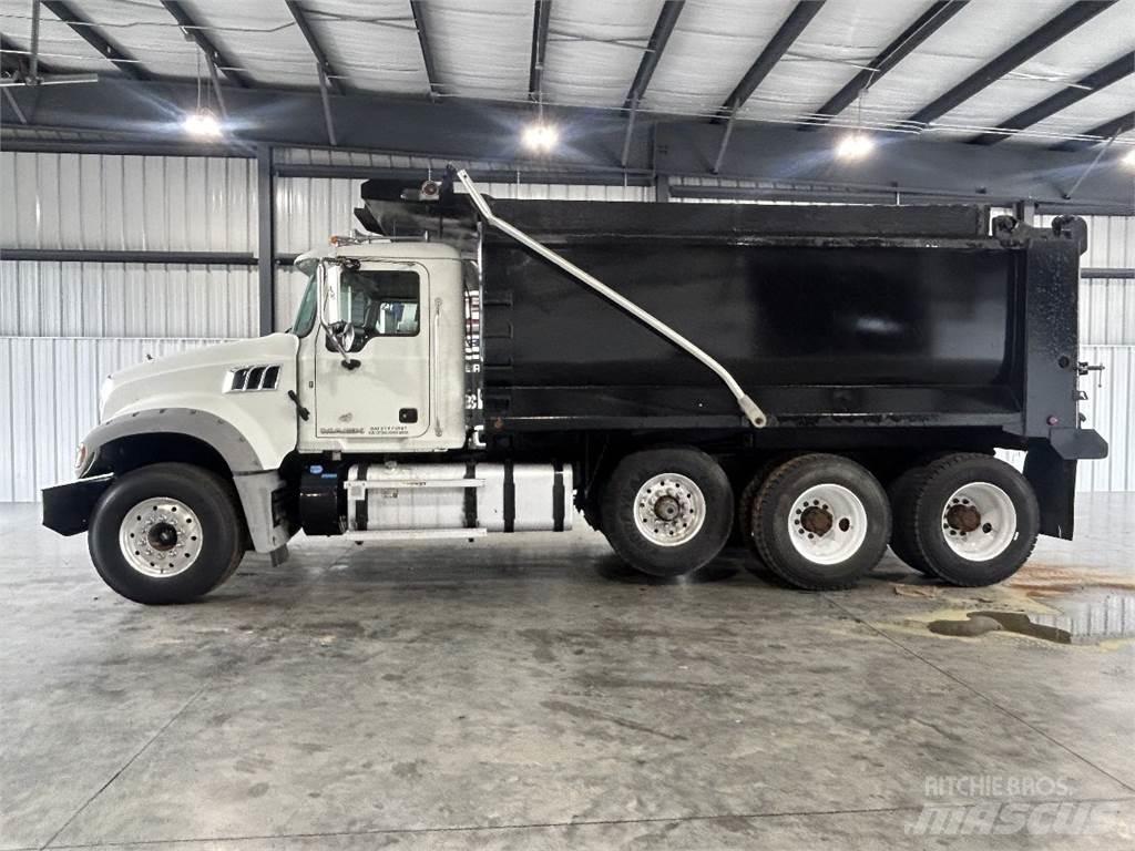 Mack GU713 Kiper tovornjaki