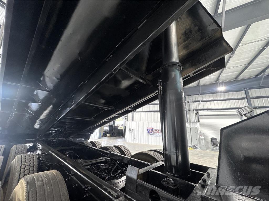 Mack GU713 Kiper tovornjaki