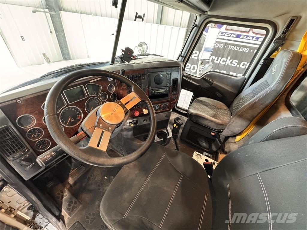 Mack GU713 Kiper tovornjaki