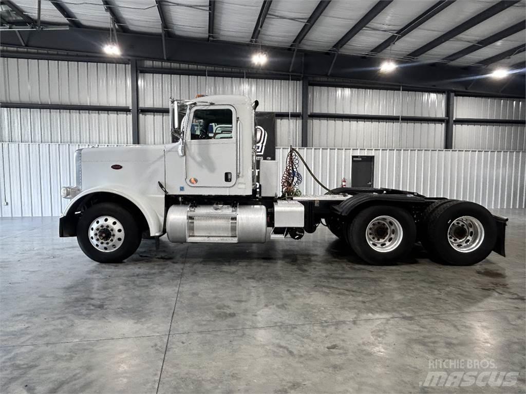 Peterbilt 389 Vlačilci