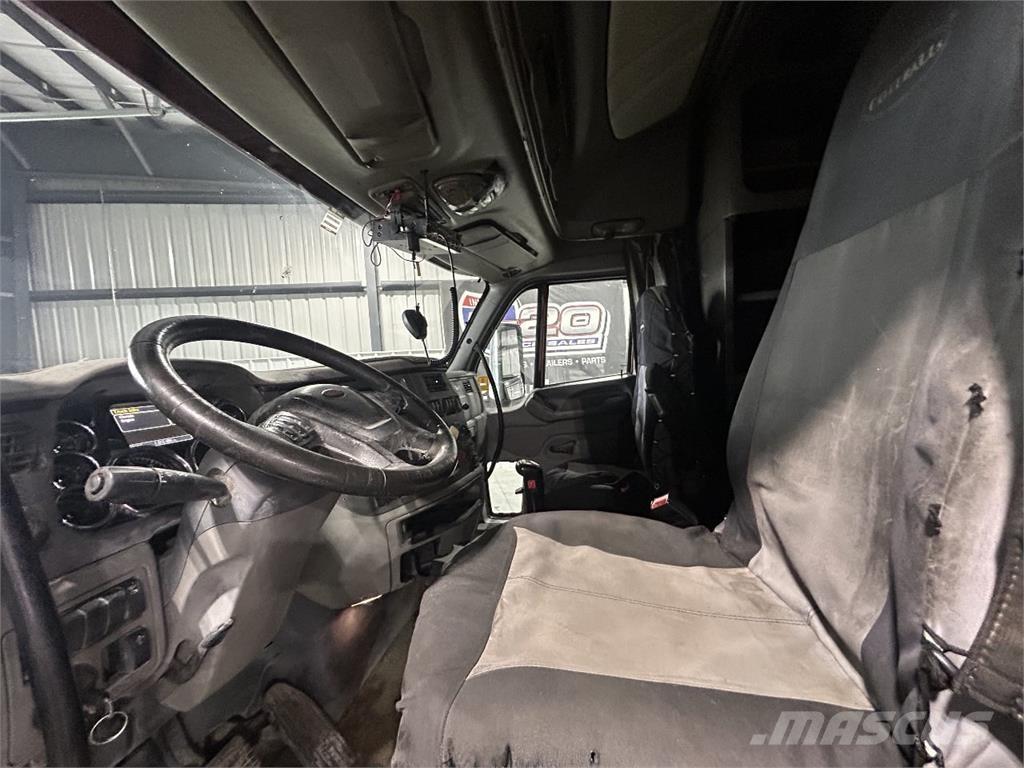 Peterbilt 587 Vlačilci