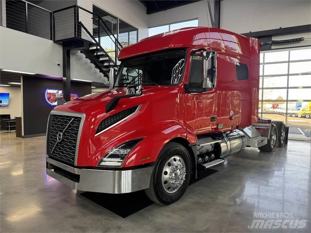 Volvo VNL64T740 Vlačilci
