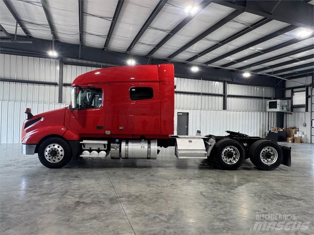 Volvo VNL740 Vlačilci