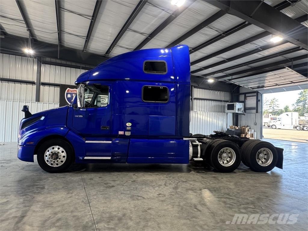 Volvo VNL860 Vlačilci