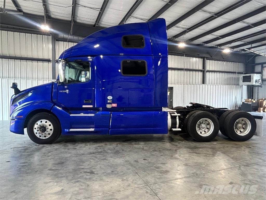 Volvo VNL860 Vlačilci
