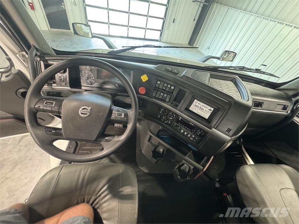 Volvo VNR64T300 Vlačilci
