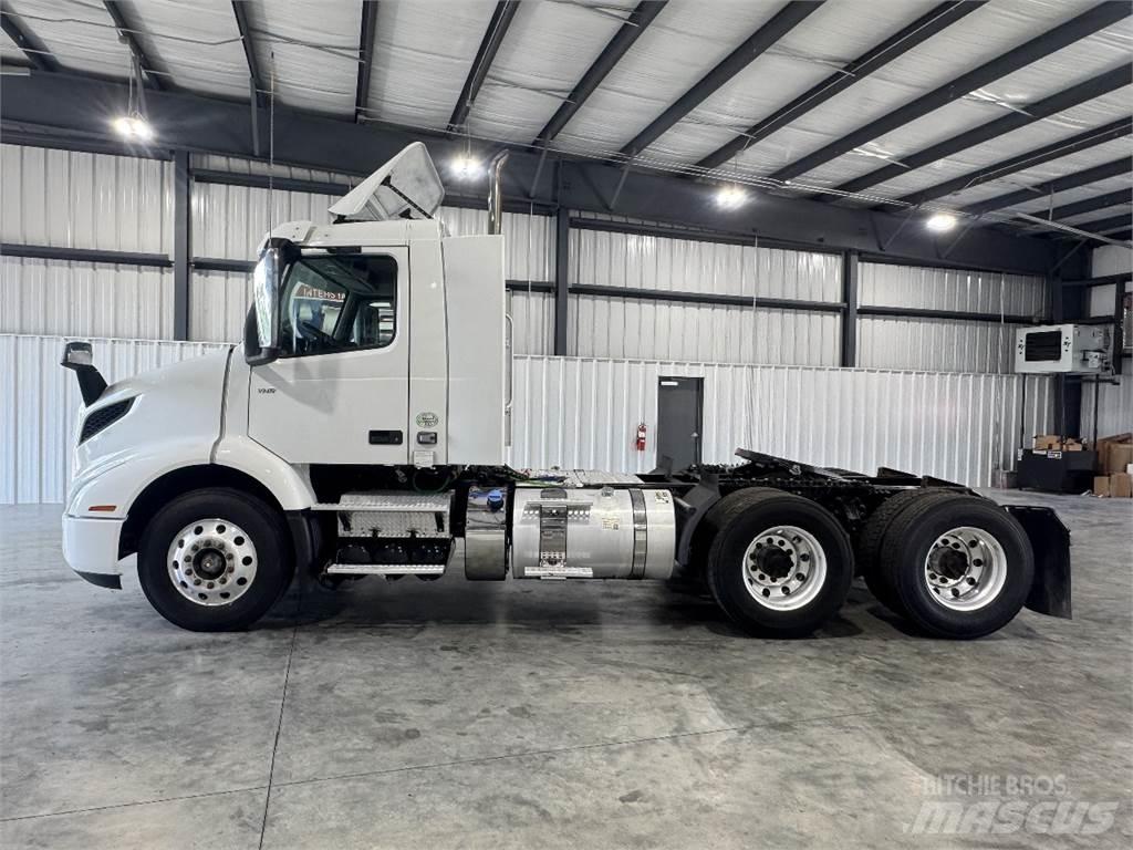 Volvo VNR64T300 Vlačilci