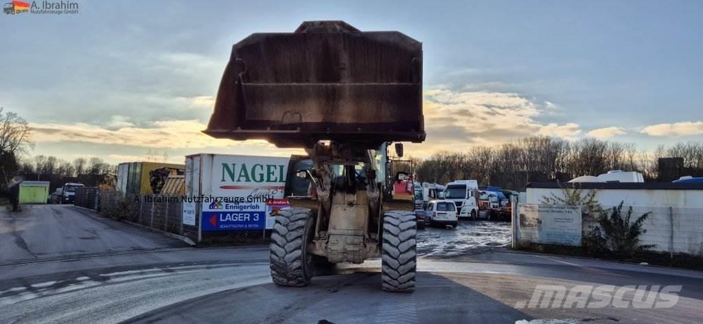 CAT 966 MXE Kolesni nakladalci