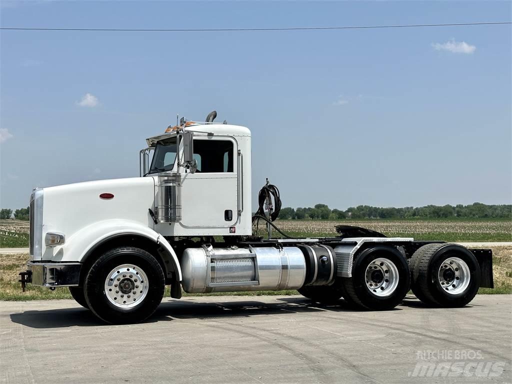 Peterbilt 367 Vlačilci