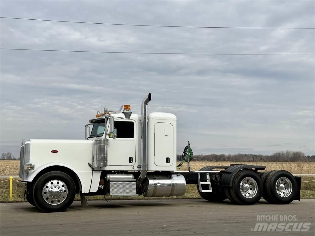 Peterbilt 389 Vlačilci