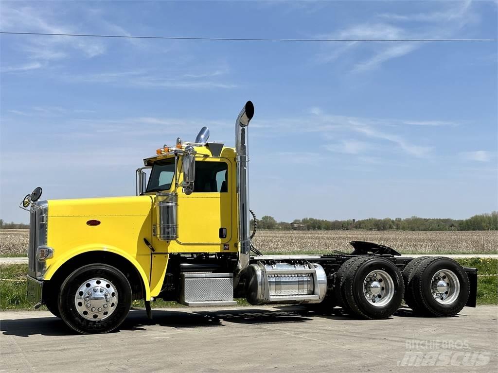 Peterbilt 389 Vlačilci