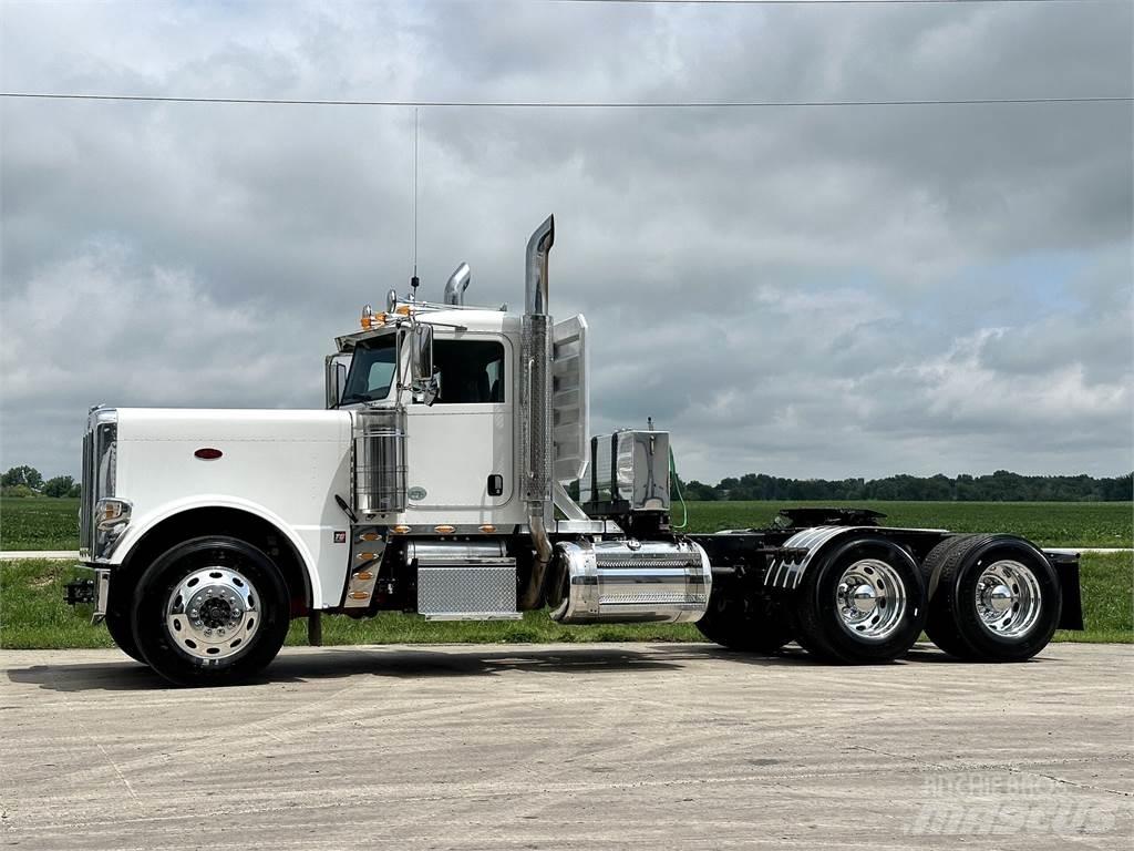 Peterbilt 389 Vlačilci