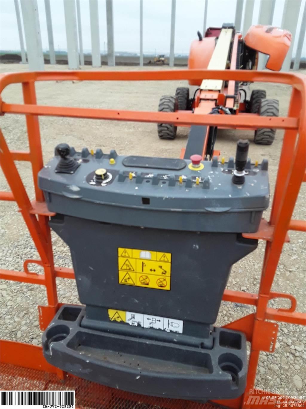 JLG 660SJ Zglobne dvižne ploščadi