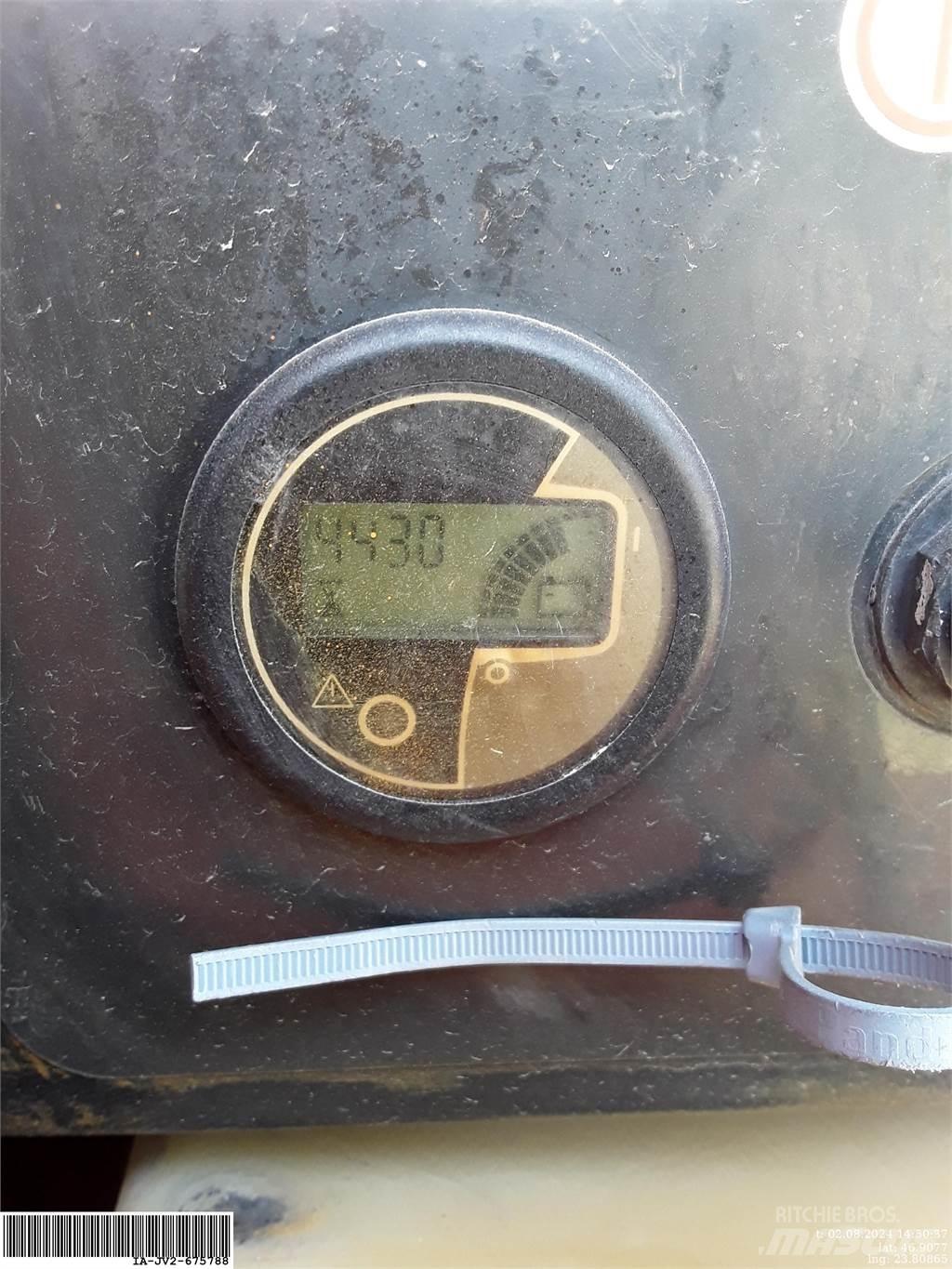 JLG 660SJ Zglobne dvižne ploščadi