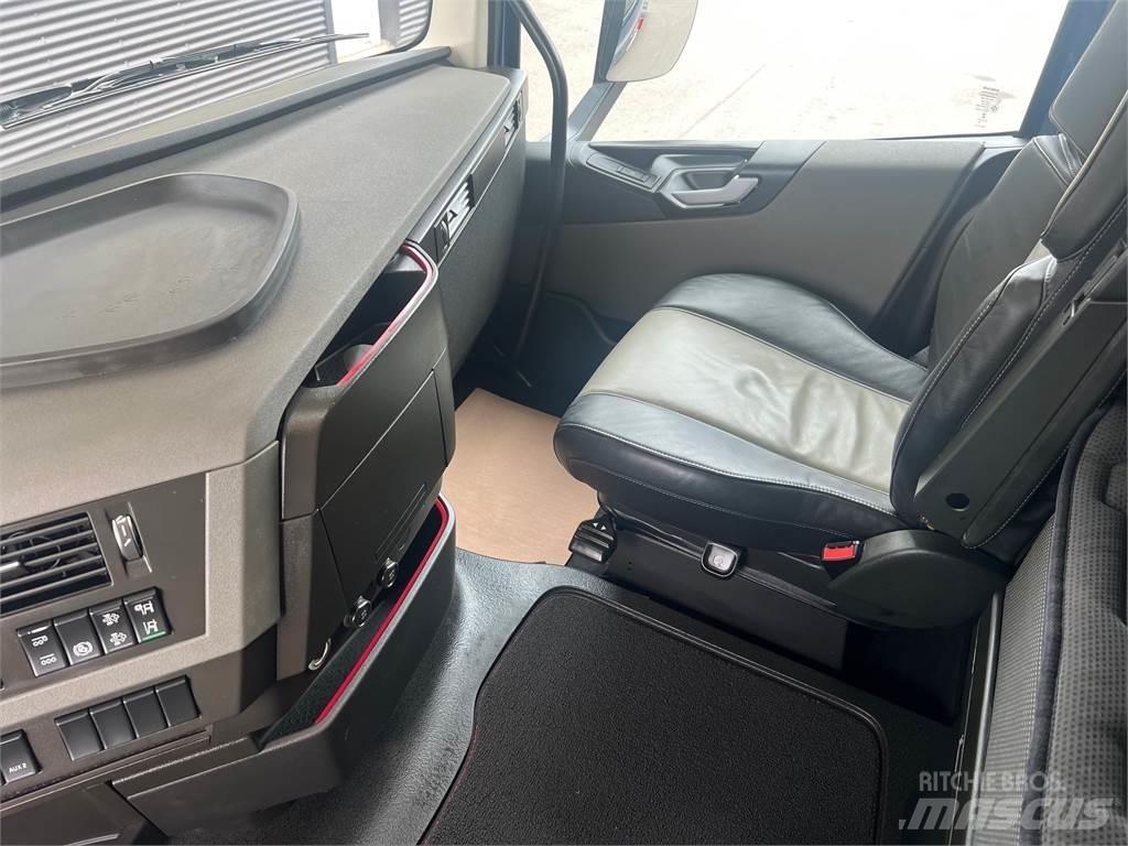 Volvo FH540 Razstavljivi tovornjaki z žičnimi dvigali