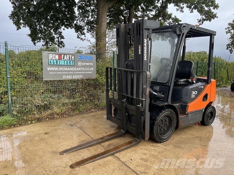 Doosan D30S-5 Viličarji - drugo