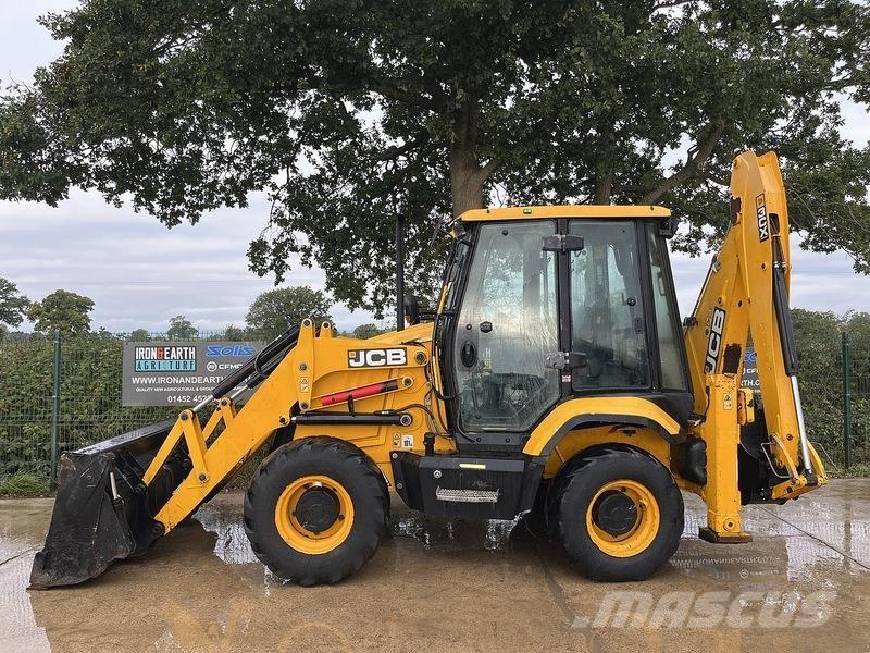 JCB 3CX Compact Bagri goseničarji