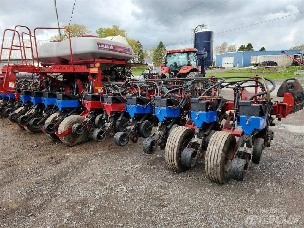 Case IH 1250 Drugi deli