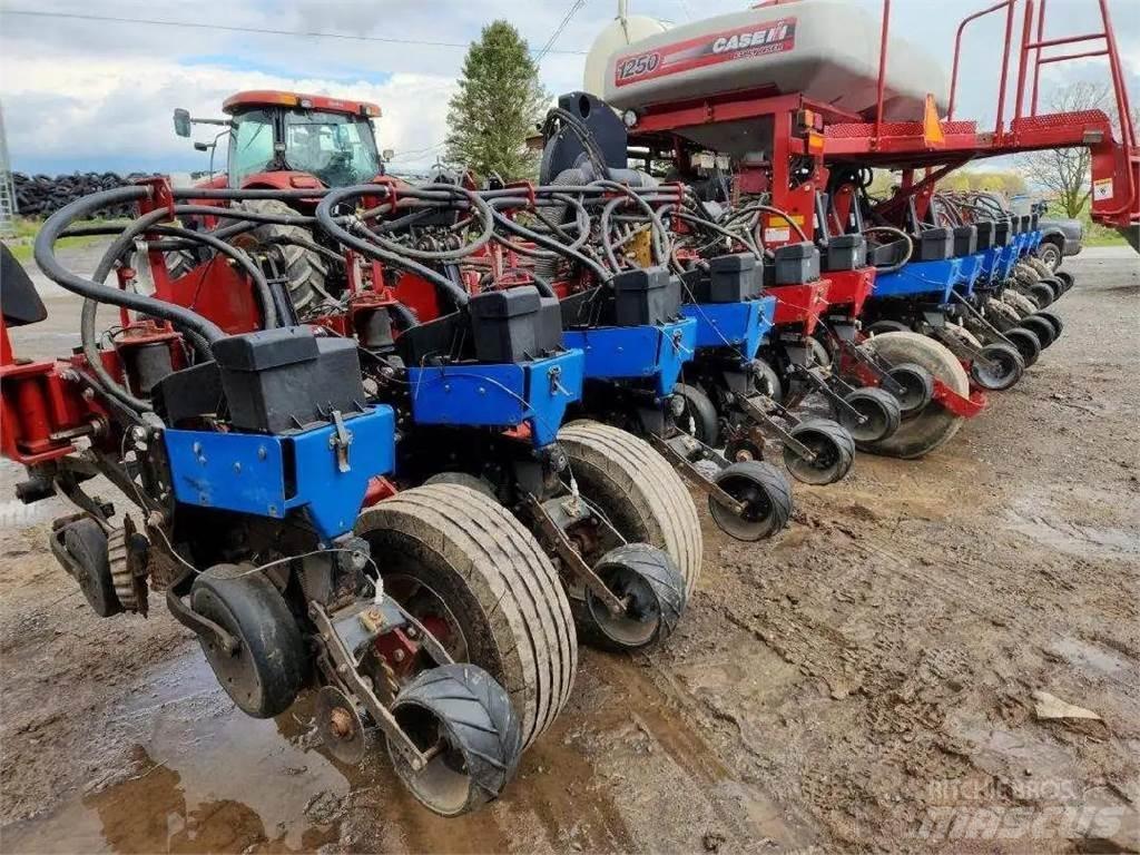 Case IH 1250 Drugi deli