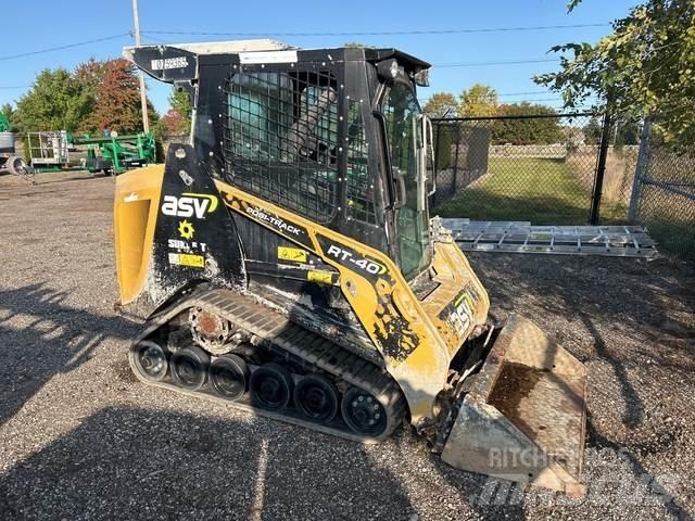 ASV RT40 Skid steer mini nakladalci