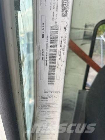 Autocar  Terminalni vlačilci