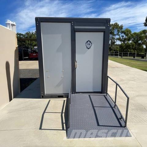  Bastone Bivalni kontejnerji