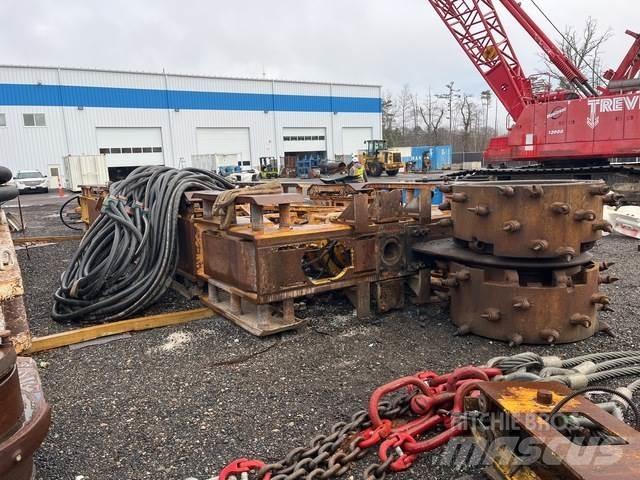 Bauer BC-40 Težki vrtalni stroji
