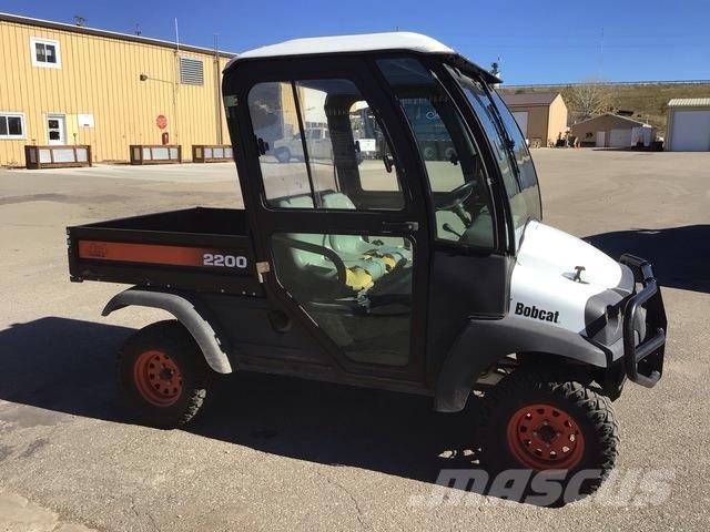 Bobcat 2200 Pomožni stroji