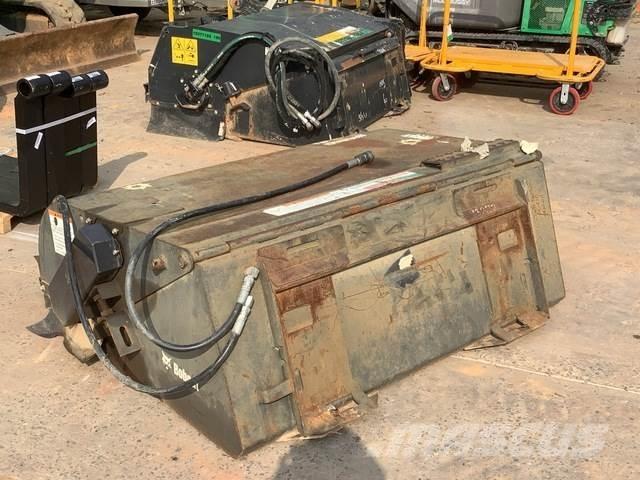 Bobcat 6707144 Cestni pometači