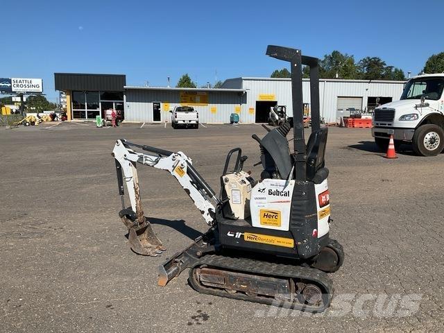 Bobcat E10 Bagri goseničarji