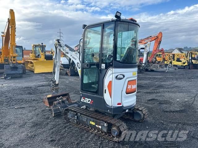Bobcat E20Z Mini bagri <7t
