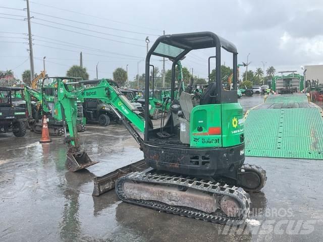 Bobcat E26 Bagri goseničarji