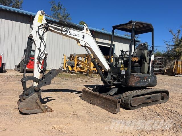 Bobcat E26 Bagri goseničarji